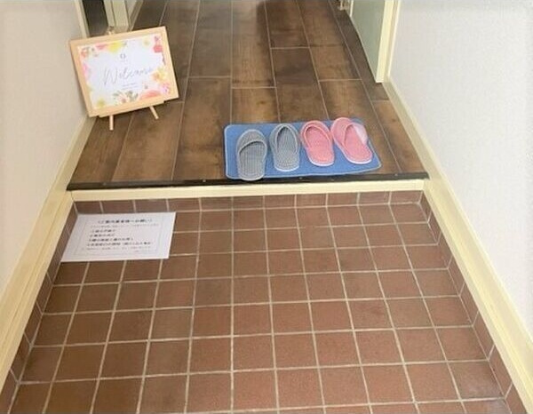 マイプレイス観音の玄関