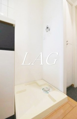 【設備】 | メインステージ広尾 | 室内洗濯機置き場です。