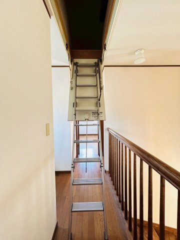 日の出町大久野中古戸建/3月15日までの限定価格/大型4ＬＤＫ/注文仕様の内装