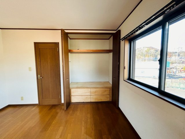 日の出町大久野中古戸建/3月15日までの限定価格/大型4ＬＤＫ/注文仕様の収納