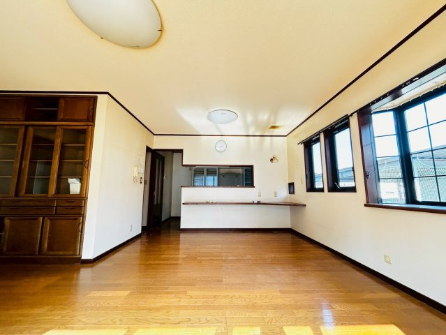 日の出町大久野中古戸建/3月15日までの限定価格/大型4ＬＤＫ/注文仕様のダイニング