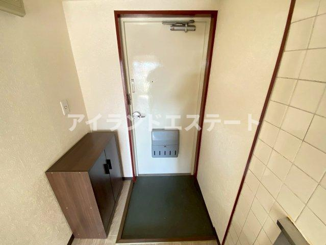 パレスハイム　学生さんおすすめ　陽当たり良好　ユニットバス新品の玄関