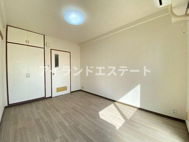 パレスハイム　学生さんおすすめ　陽当たり良好　ユニットバス新品の内装