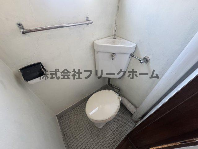 三鷹市井の頭３丁目の賃貸マンションのトイレ