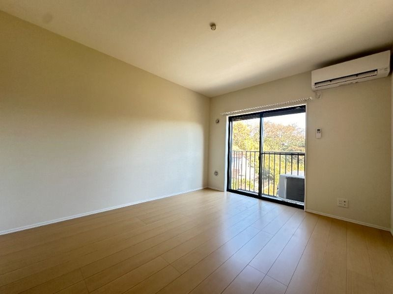 仮称）飯山満町共同住宅の居間・リビング