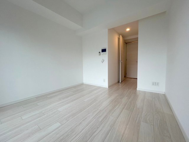 ライジングメゾン新大阪サウスの居間・リビング