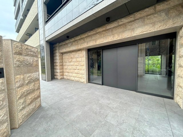 ライジングメゾン新大阪サウスのエントランス