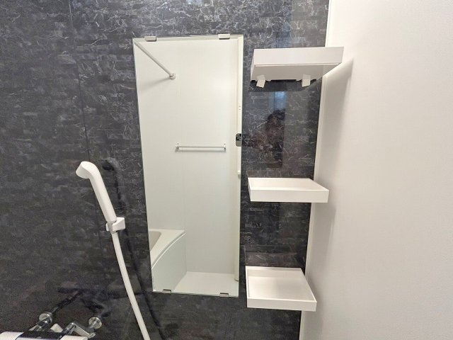 ライジングメゾン新大阪サウスの浴室