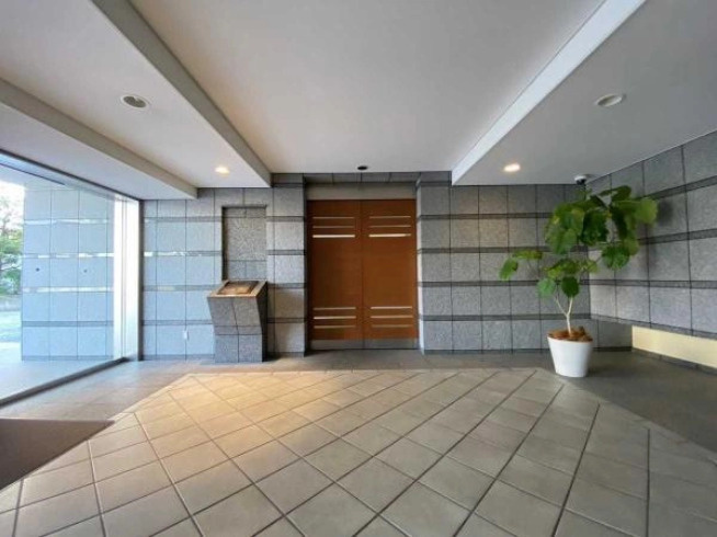 【エントランス】