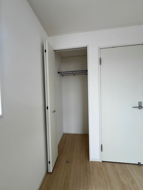 久留米市東合川新町第2-1号棟の収納|2F②　収納スペース完備