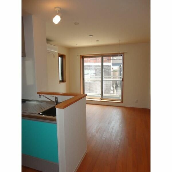 ボヌールヤマキチⅢの居間・リビング