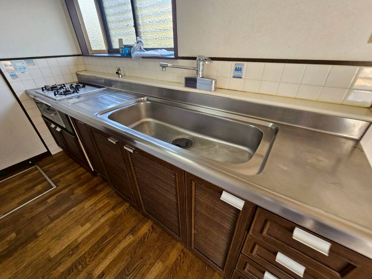 潮見町戸建ての洗面所