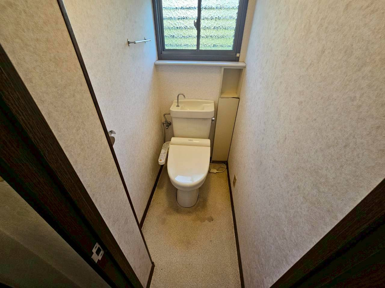 潮見町戸建てのトイレ