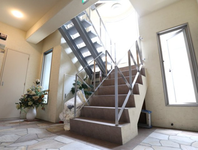 【ロビー】 | マーサジュン