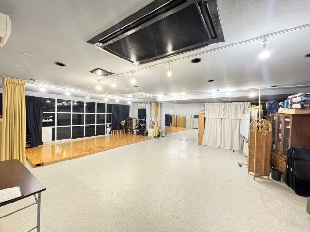 山内ビルの内装