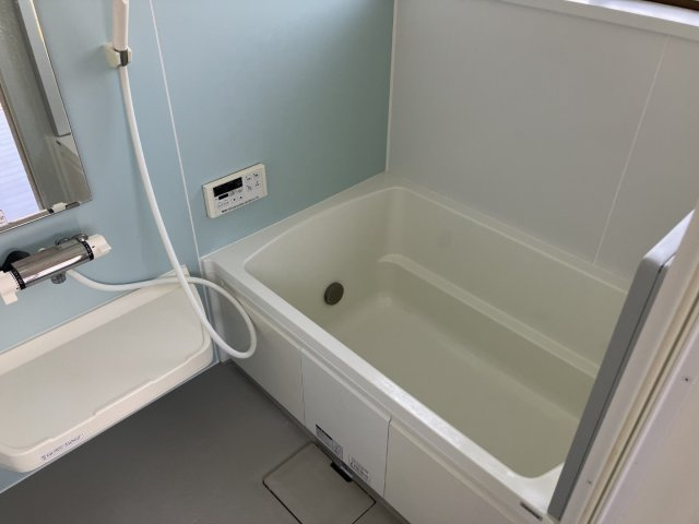 コーポMMの浴室|便利な追焚機能付き