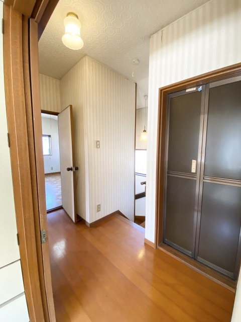 あきる野市雨間　中古戸建のその他|2階廊下