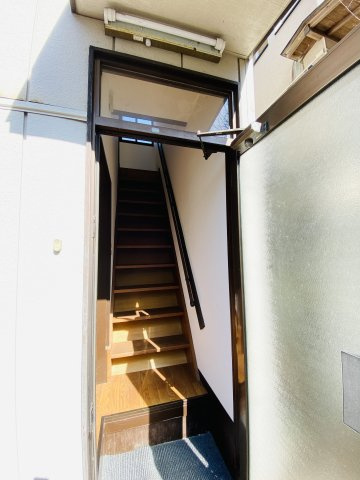 あきる野市雨間　中古戸建のその他|事務所階段