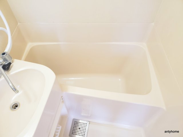 フォレスト新大阪の浴室