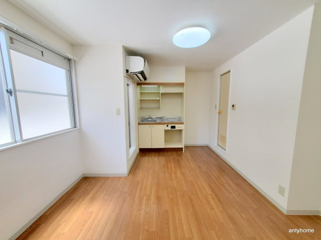 フォレスト新大阪の寝室