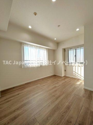 ライオンズマンション東大島第二の洋室|感性を育むプライベートルームはシンプルでスマートな空間。好みの空間で読書をしたり、音楽を聞いたりと一人の時間も充実したものにできます。