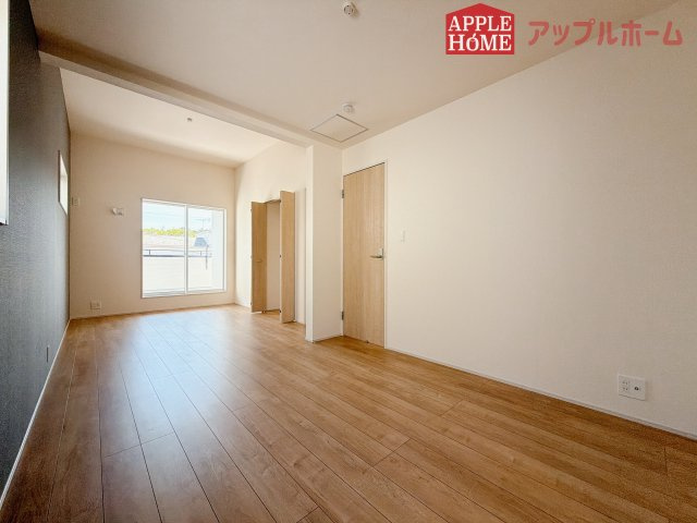 熊谷市赤城町1丁目　新築戸建　全２棟の洋室|居室は全室収納あり！たっぷりある収納活用でお部屋もキレイを保てます♪