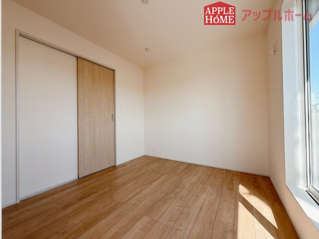 熊谷市赤城町1丁目　新築戸建　全２棟の洋室|居室は全室収納あり！たっぷりある収納活用でお部屋もキレイを保てます♪