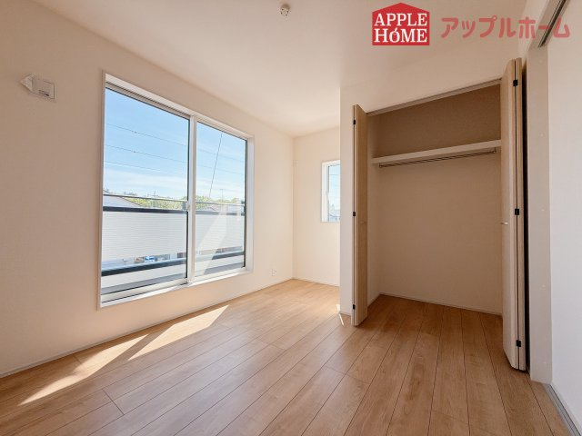 熊谷市赤城町1丁目　新築戸建　全２棟の洋室|居室は全室収納あり！たっぷりある収納活用でお部屋もキレイを保てます♪