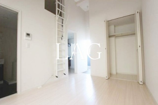 【寝室】 | フォレリア | 寝室です。