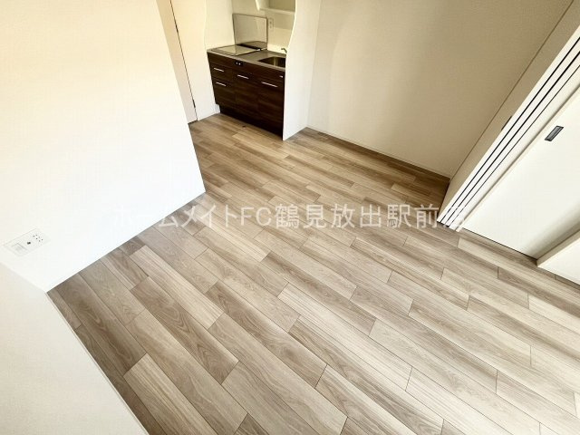 大阪市城東区放出西３丁目の賃貸マンションの居間・リビング