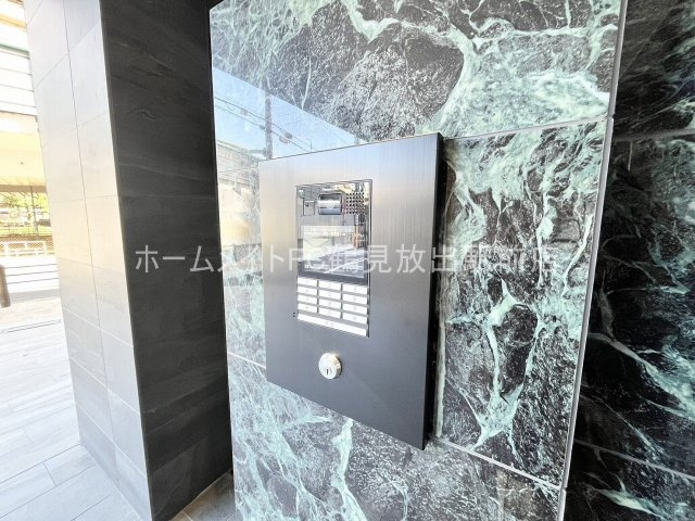 大阪市城東区放出西３丁目の賃貸マンションのセキュリティ