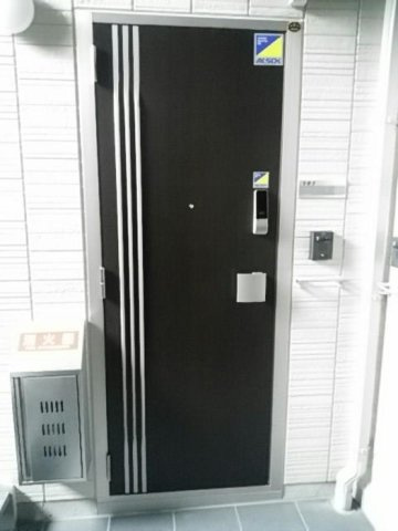 アウラ西船の玄関