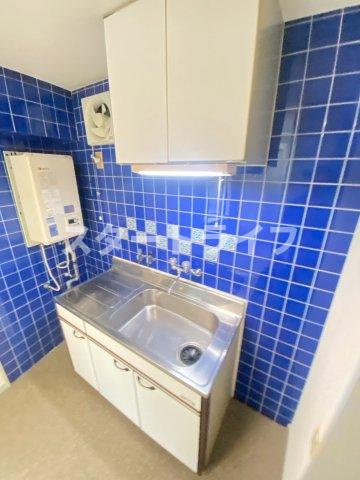 大阪市淀川区東三国５丁目の賃貸マンションのキッチン