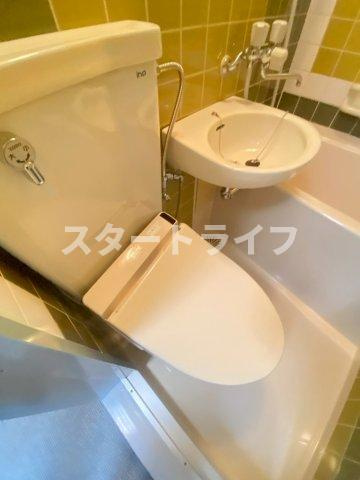 大阪市淀川区東三国５丁目の賃貸マンションのトイレ