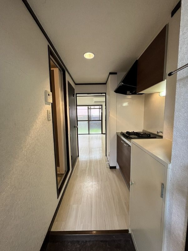福岡市城南区片江３丁目の賃貸マンションのロビー