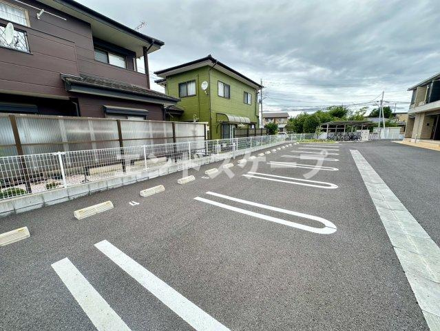 ルミナーレ　Ⅰの駐車場|高崎、前橋のお部屋探しはエンドスケープまで！お客様の理想お聞かせ下さい♪