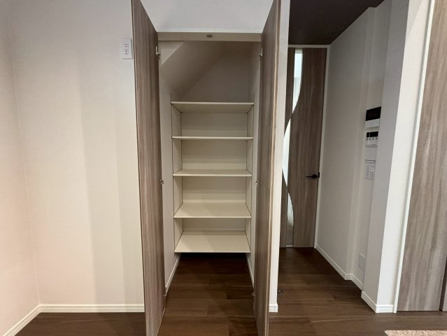 プランタウン清末鞍馬Ⅲの収納