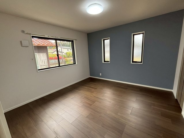 プランタウン清末鞍馬Ⅲの洋室