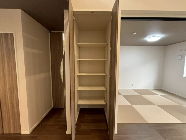 プランタウン清末鞍馬Ⅲの収納