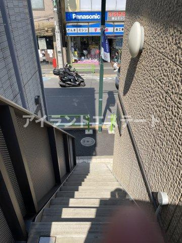 ラーク駒沢　1フロア1住戸　バストイレ別　駅近のその他