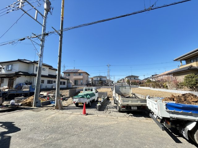 【ブルーミングガーデン】宇都宮市五代2丁目 全3棟の前面道路含む現地写真|〇分譲地〇
未完成物件ですが、お近くの同社施工完成物件をご内覧いただくことも可能です☆
お気軽にお問い合わせください♪
※2026年2月撮影