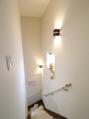 【前面道路含む現地写真】の画像