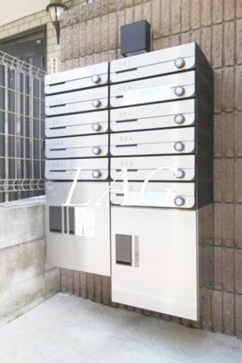 【その他共用部分】 | レーヴ中村橋 | 宅配ボックスです。