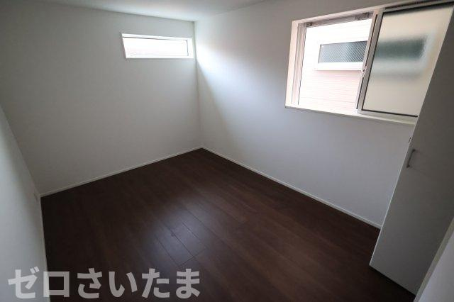 《仲介手数料無料》大宮区天沼町２丁目1043-2新築一戸建てメルディアの洋室