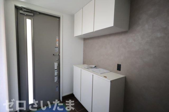 《仲介手数料無料》大宮区天沼町２丁目1043-2新築一戸建てメルディアの玄関