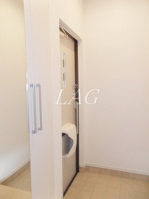 【玄関】 | ベルソミー・ソレイル | 玄関です。