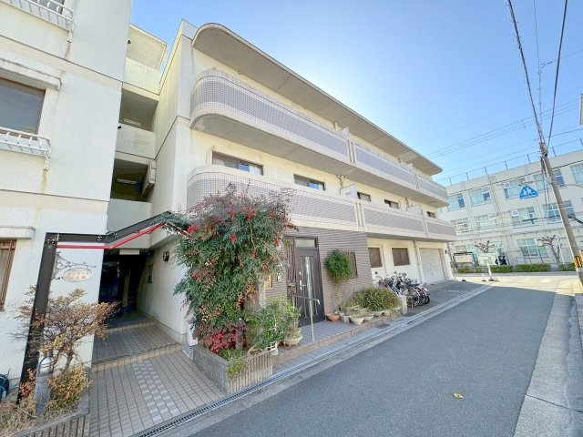 サンサーラ新大阪の外観