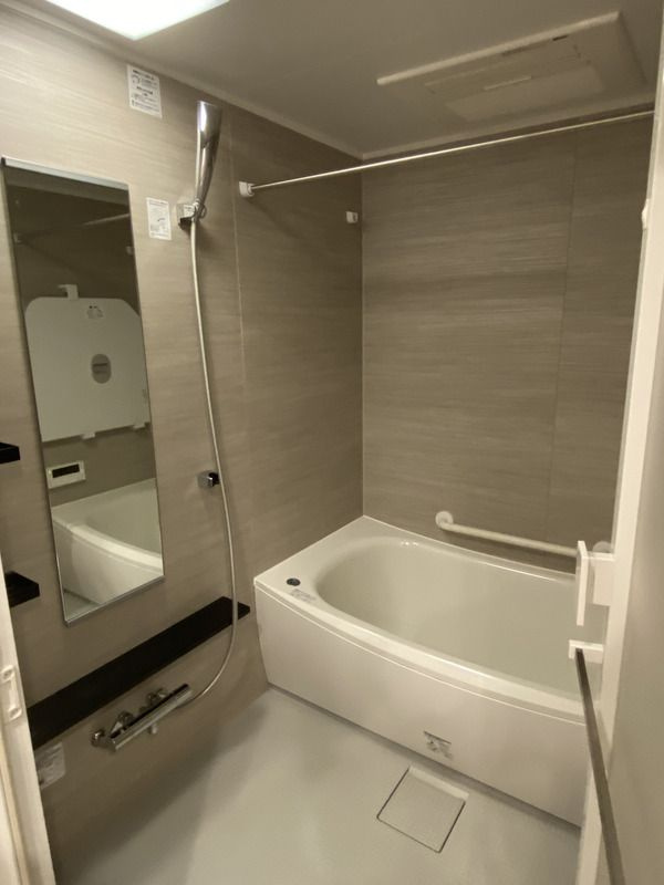 グランドパレス彩都あさぎの浴室