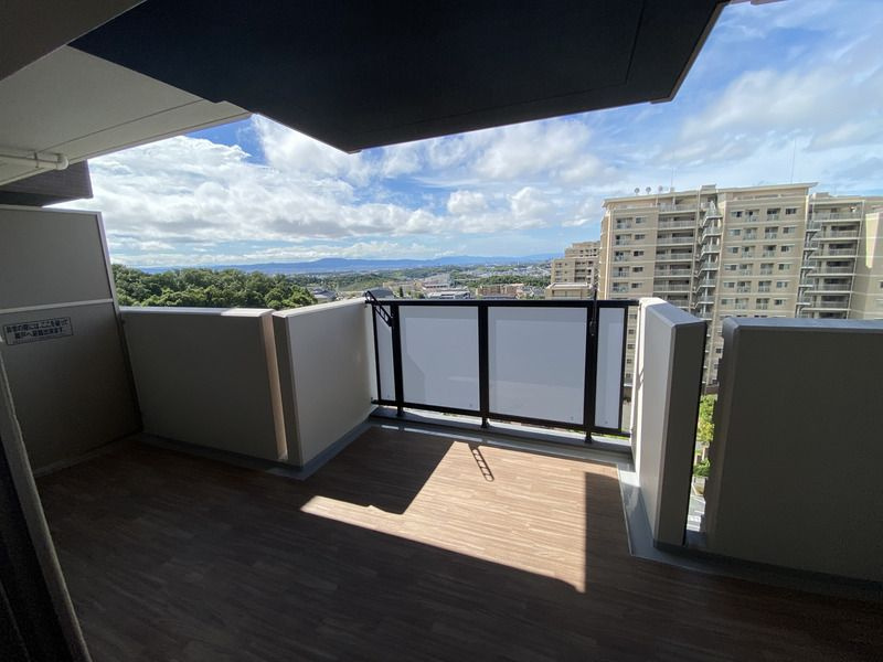 グランドパレス彩都あさぎのバルコニー