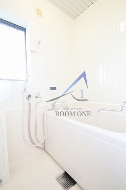 コーポ羽根沢の浴室|お風呂です。